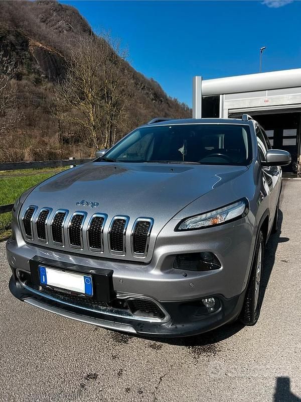 Usata Jeep Cherokee Limited 170 CV (125 kW) 2015 Grigio SUV