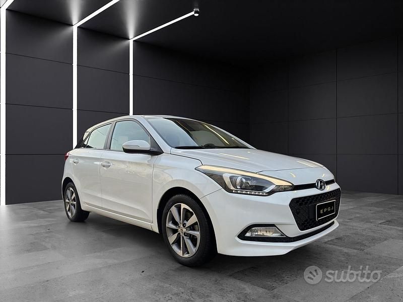 Usata Hyundai i20 Style 90 CV (66 kW) 2017 Bianco Berlina