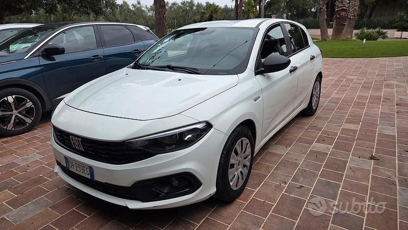 Bianco Usata 2021 Fiat Tipo Tre volumi | 6500 € - Immagine 1/4