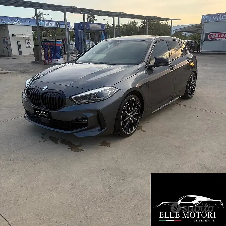 Usata BMW 116 M Sport 116 CV (85 kW) 2021 Grigio Utilitaria