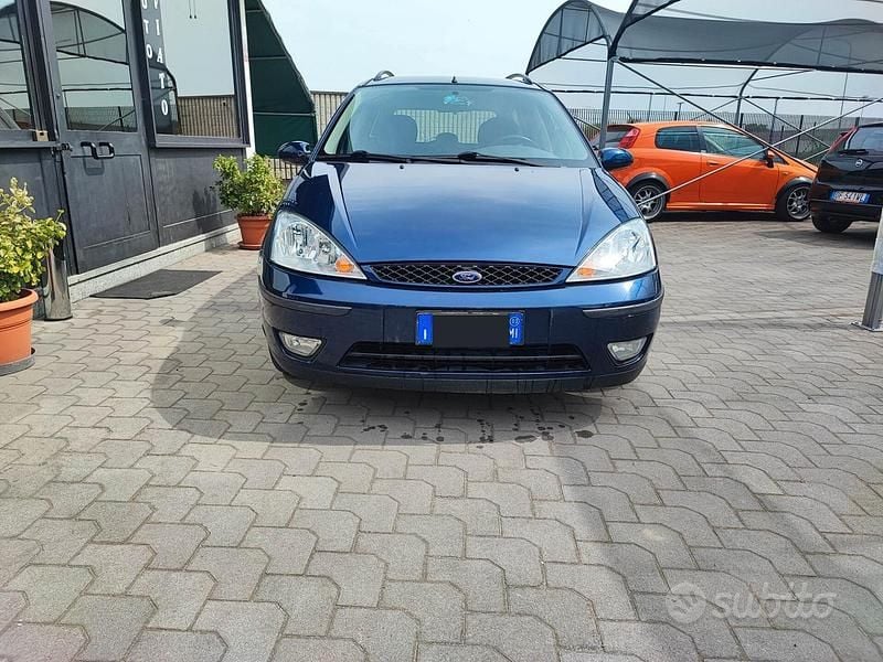 Usata Ford Focus Ghia 115 CV (84 kW) 2003 Blu Station wagon