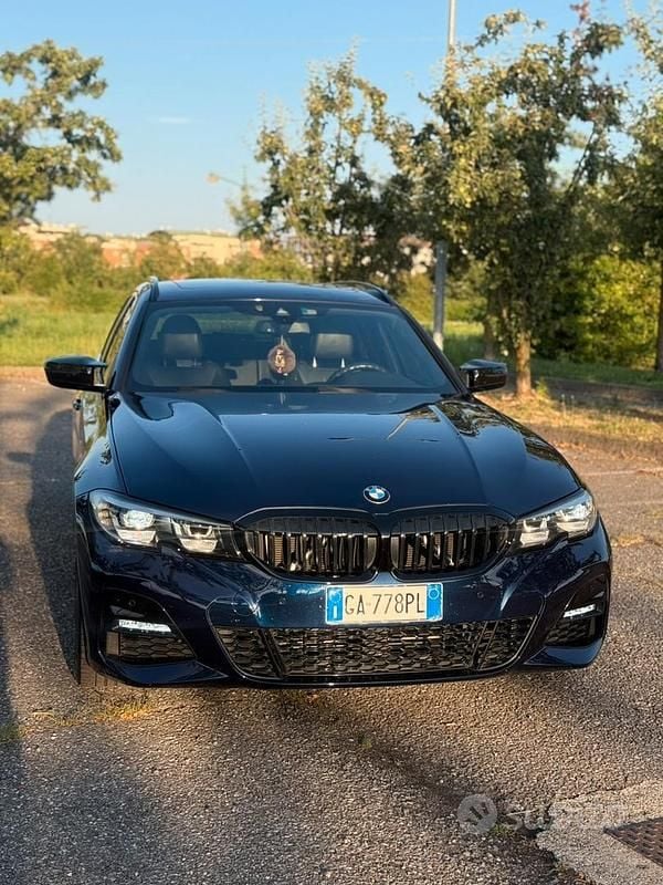 Usata BMW 320 M Sport 190 CV (139 kW) 2020 Blu Station wagon