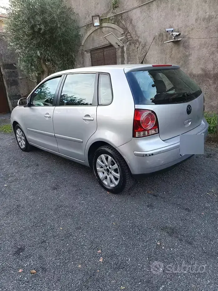 Usata VW Polo 69 CV (50 kW) 2006 Grigio Utilitaria