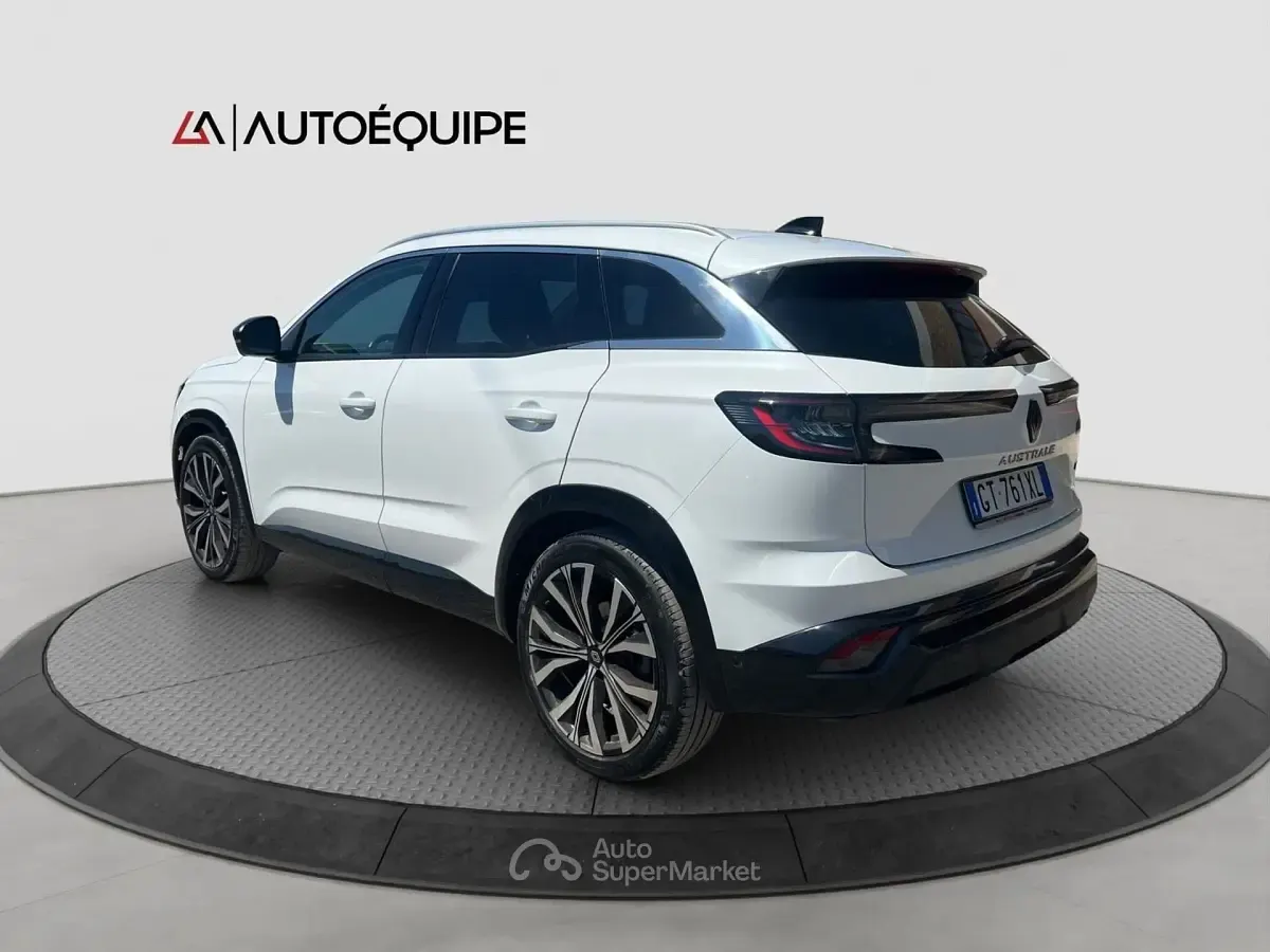 Usata Renault Austral Iconic 199 CV (146 kW) 2024 Bianco SUV
