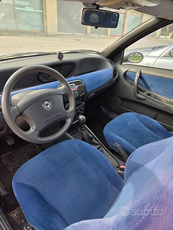 Usata Lancia Ypsilon 2001 Grigio Utilitaria