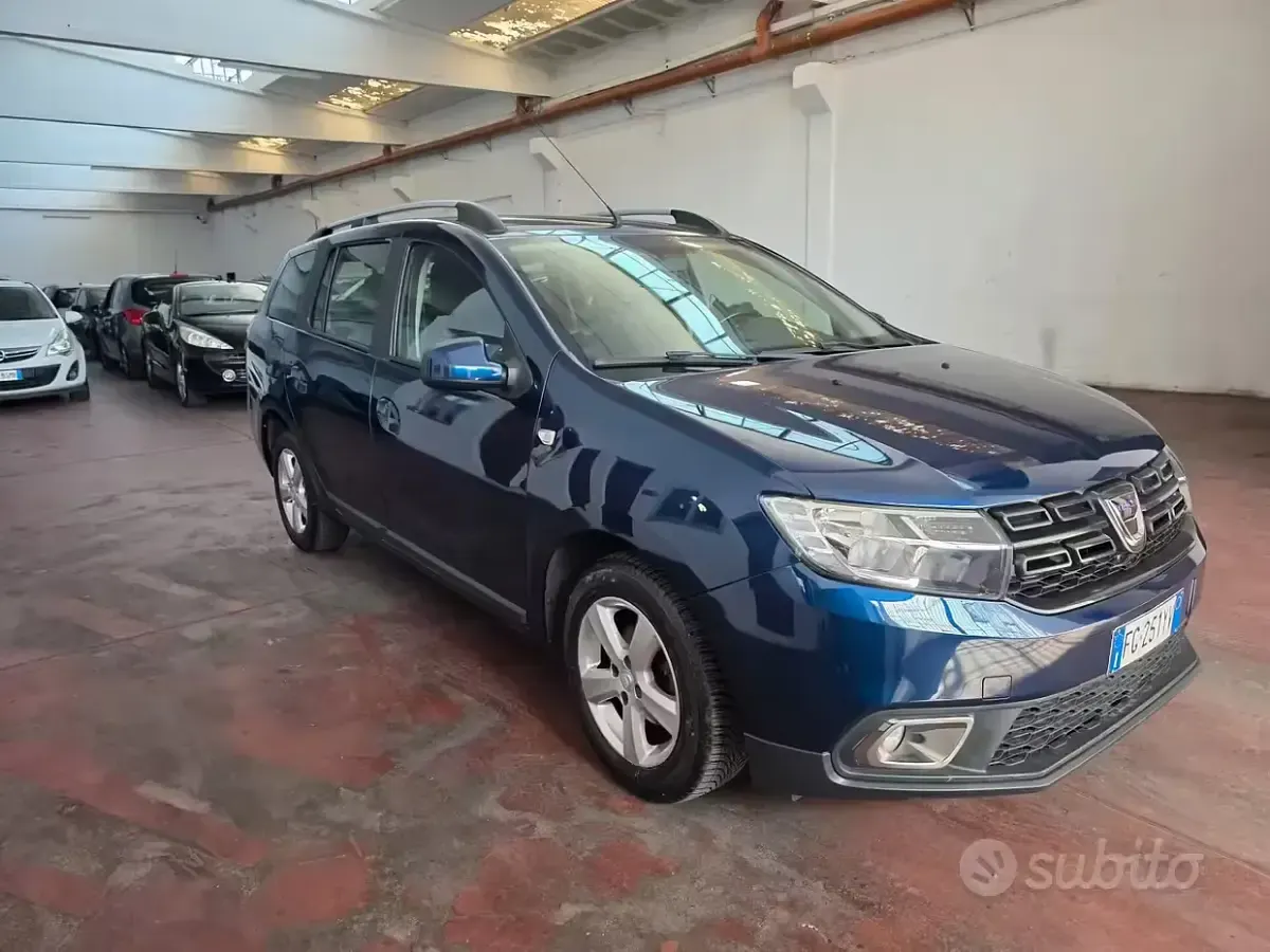 Usata Dacia Logan MCV Lauréate 90 CV (66 kW) 2017 Blu Station wagon