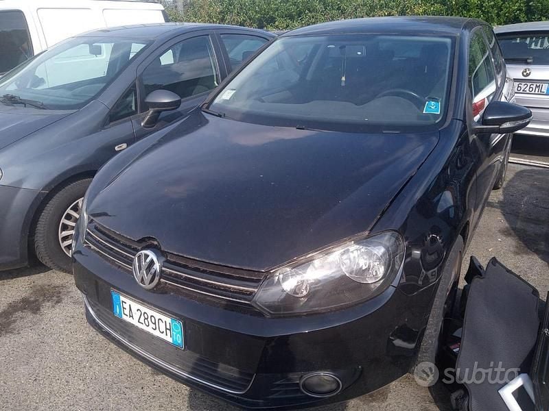 Nero Usata 2010 VW Golf VI | 4500 € (Super prezzo) - Immagine 1/4