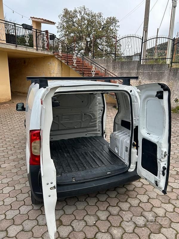 Usata Fiat Fiorino 80 CV (58 kW) 2017 Bianco Monovolume