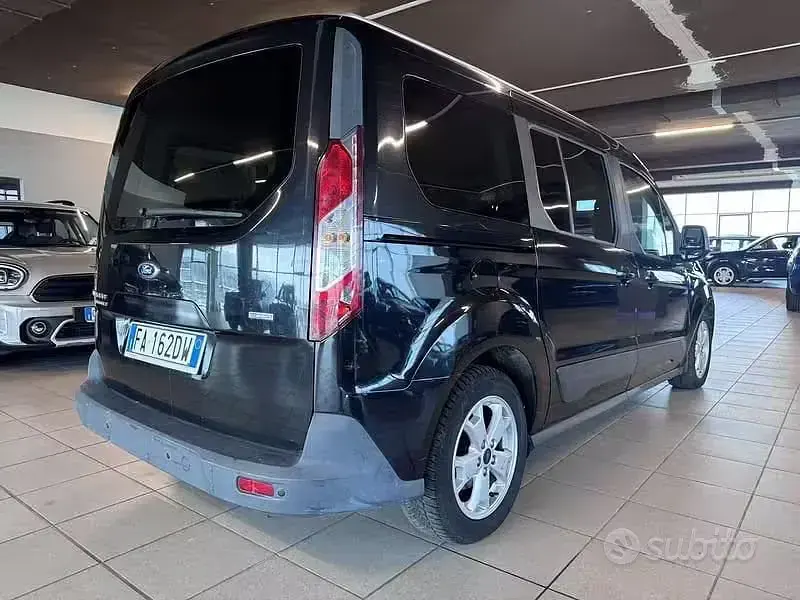 Usata Ford Tourneo Connect 150 CV (110 kW) 2015 Nero Monovolume