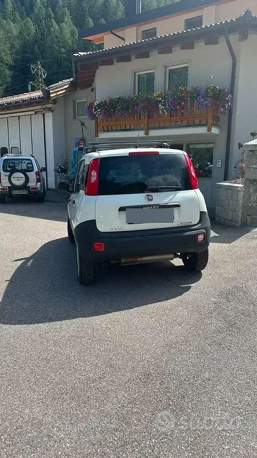 Usata Fiat Panda 4x4 85 CV (62 kW) 2019 Bianco Utilitaria