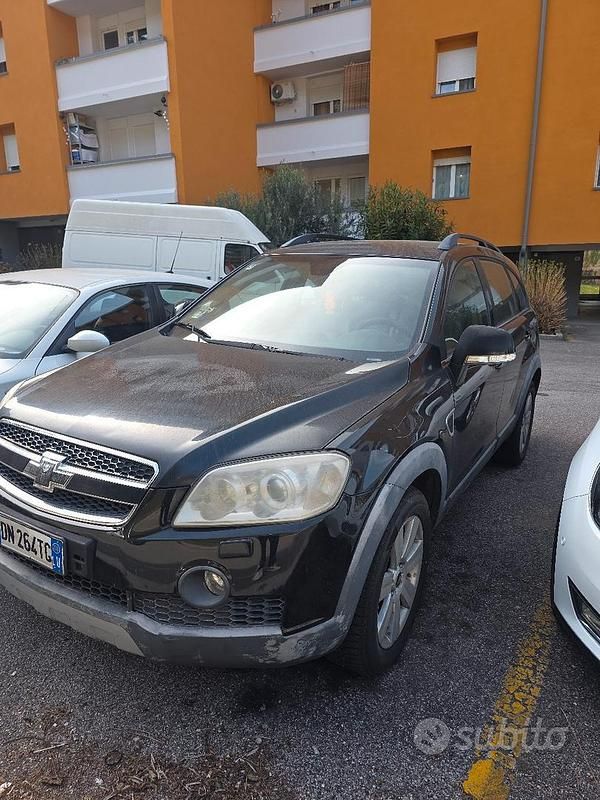 Usata Chevrolet Captiva 2008 Nero SUV