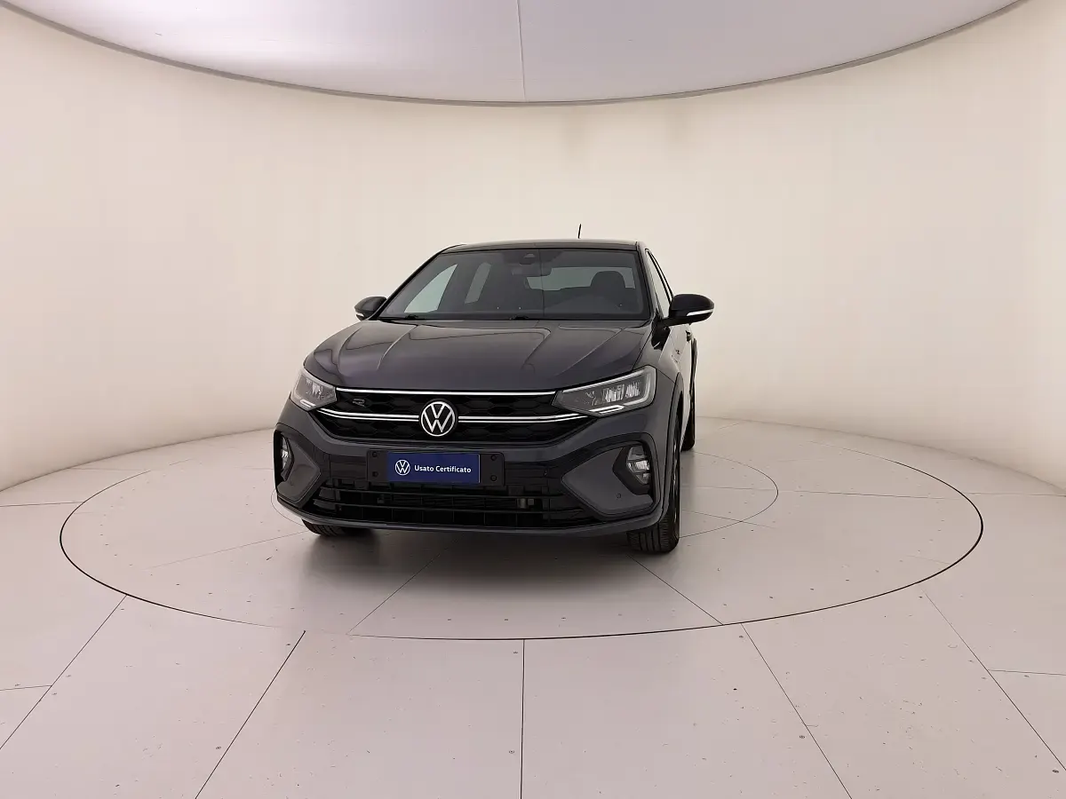 Usata VW Taigo R-line 116 CV (85 kW) 2025 Smoky grey metallizzato SUV