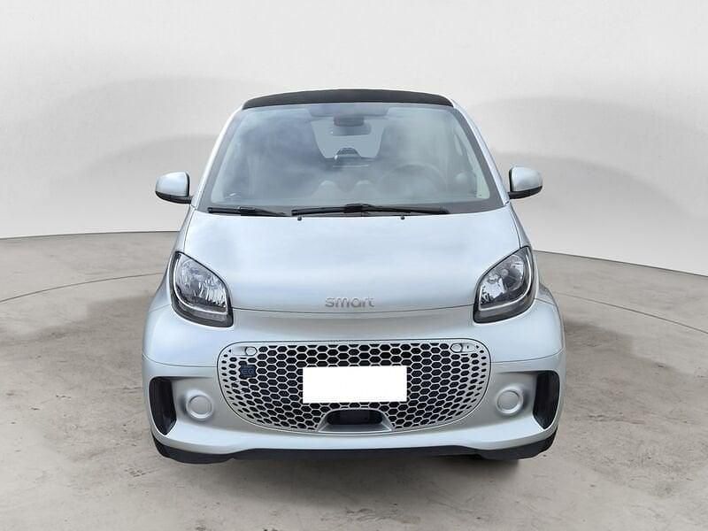 Usata Smart ForTwo Coupé Passion 60 kW (82 CV) 2022 Argento Utilitaria