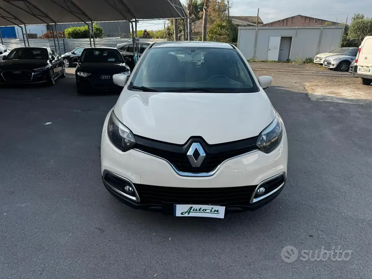 Usata Renault Captur 90 CV (66 kW) 2014 Bianco SUV