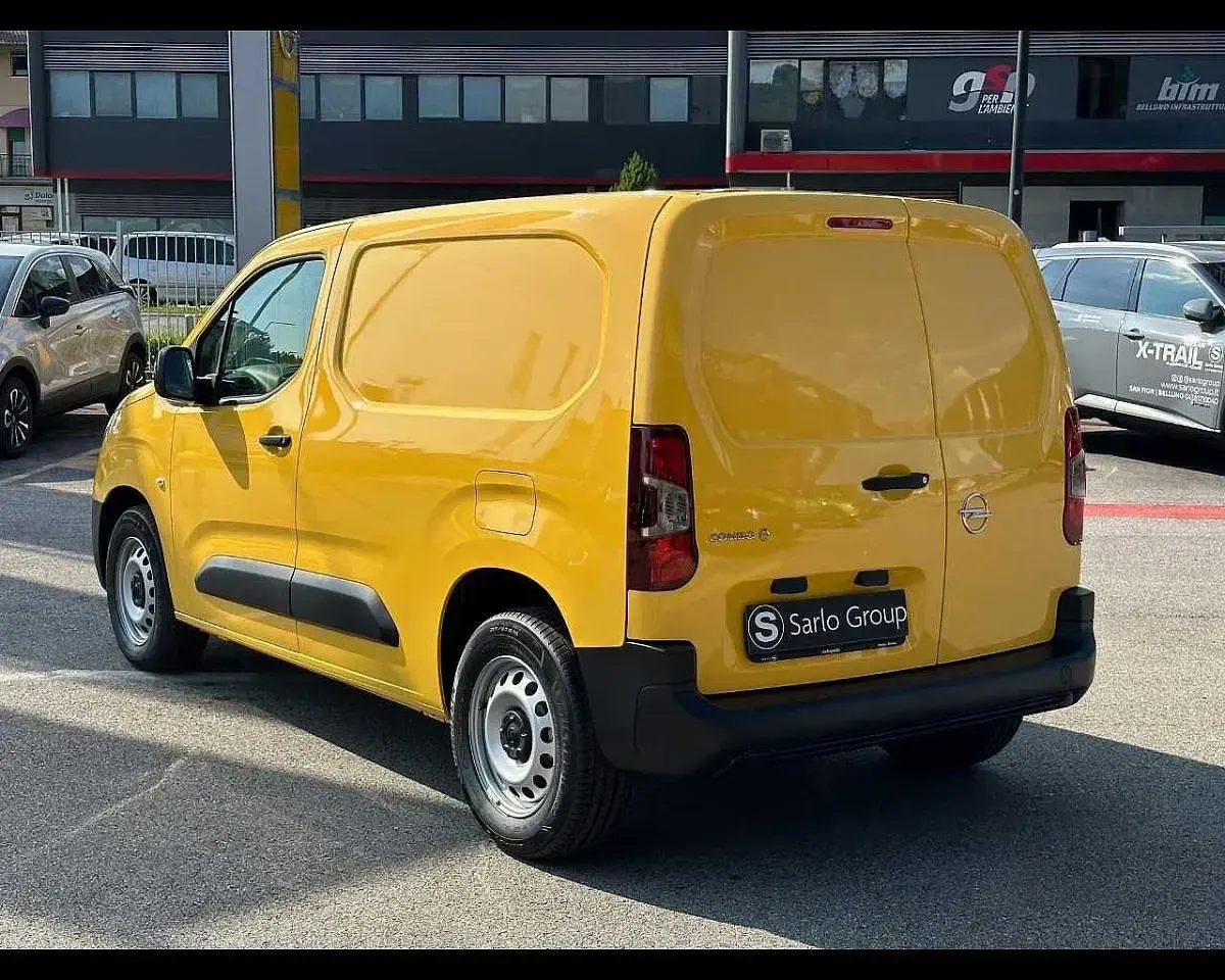 Usata Opel Combo-e Life Edition 2024 Giallo Furgone