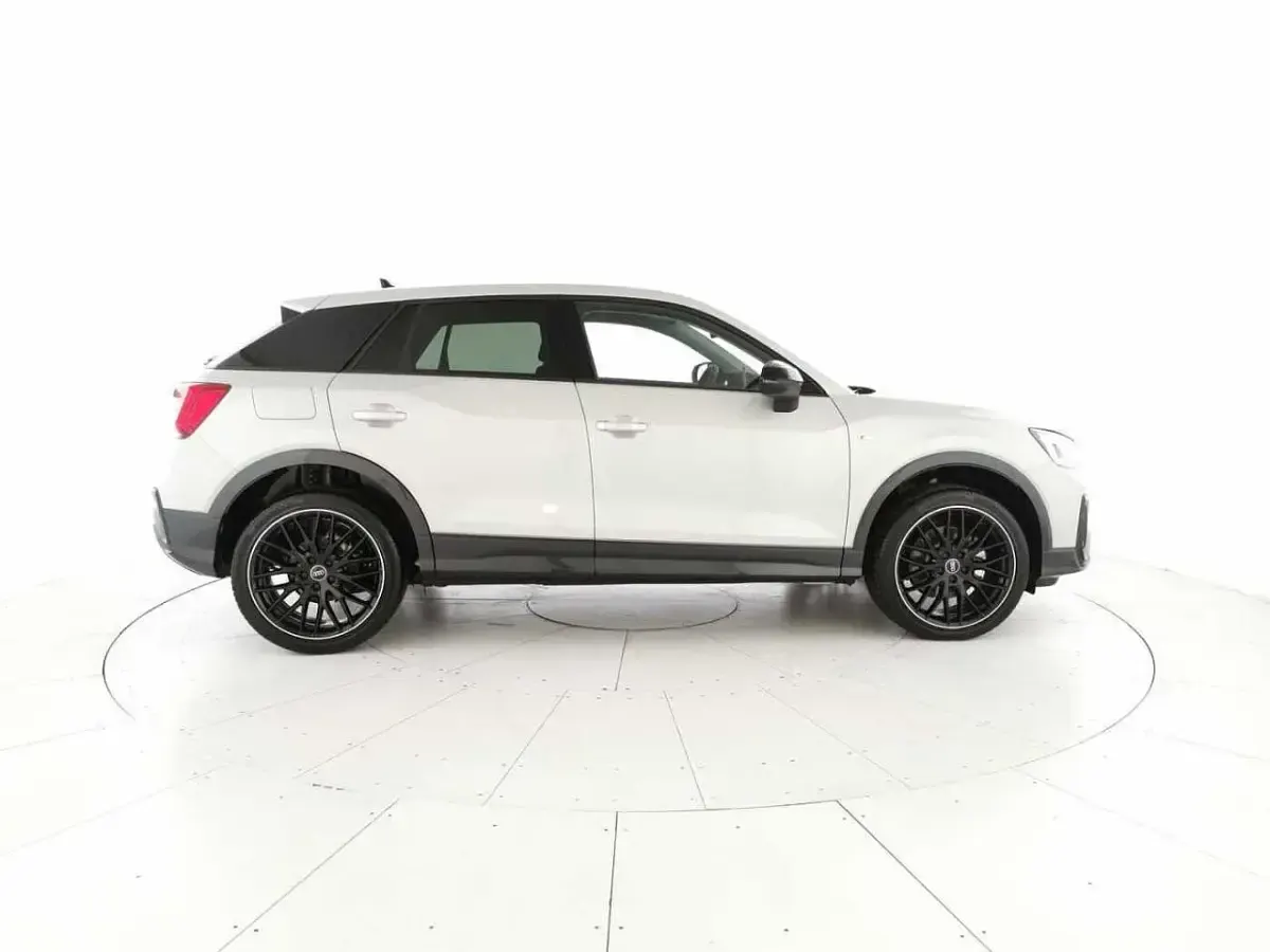 Nuova Audi Q2 Ambiente 150 CV (110 kW) 2025 Argento SUV