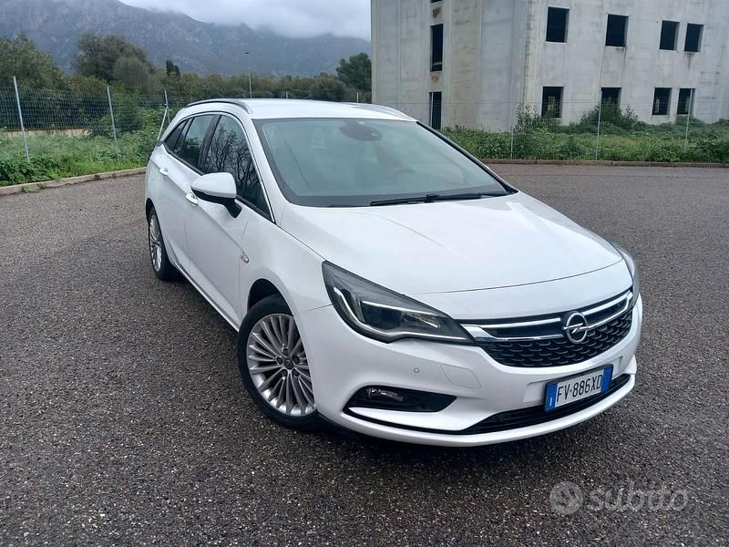 Usata Opel Astra Business 110 CV (80 kW) 2019 Station wagon