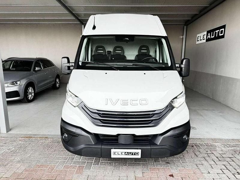 Usata Iveco Daily 136 CV (100 kW) 2024 Bianco Furgone