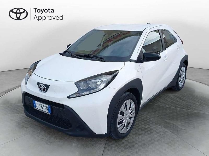 Usata Toyota Aygo X Active 72 CV (52 kW) 2025 Bianco SUV