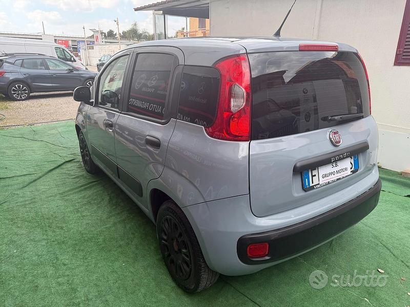 Usata Fiat Panda Lounge 69 CV (50 kW) 2018 Grigio Utilitaria