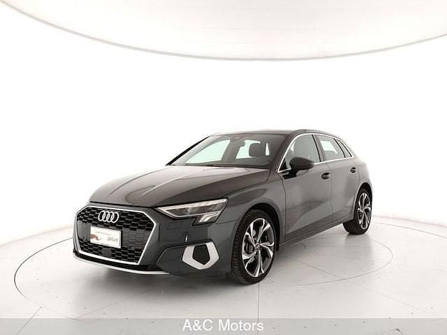 Usata Audi A3 Advanced 116 CV (85 kW) 2022 Grigio Berlina