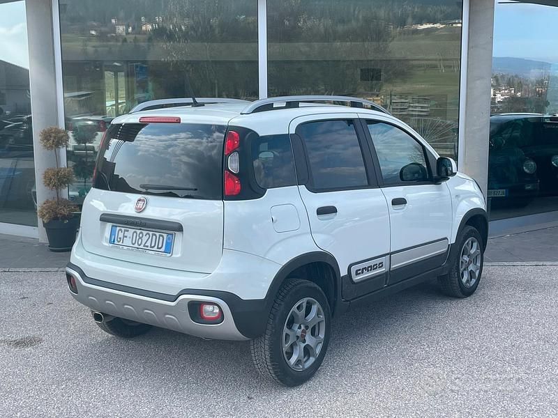 Usata Fiat Panda Cross Cross 86 CV (63 kW) 2021 Bianco Utilitaria