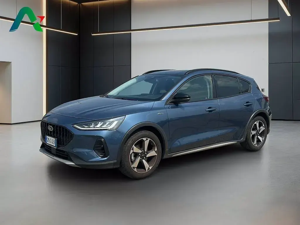 Usata Ford Focus Active 125 CV (91 kW) 2023 Blue metallic (metalliclackierung) Berlina