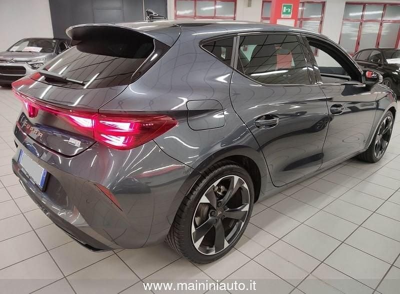 Usata Cupra Leon 150 CV (110 kW) 2025 Grigio scuro Utilitaria