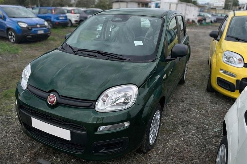 Verde Usata 2025 Fiat Panda S Utilitaria | 9450 € (Super prezzo) - Immagine 1/4