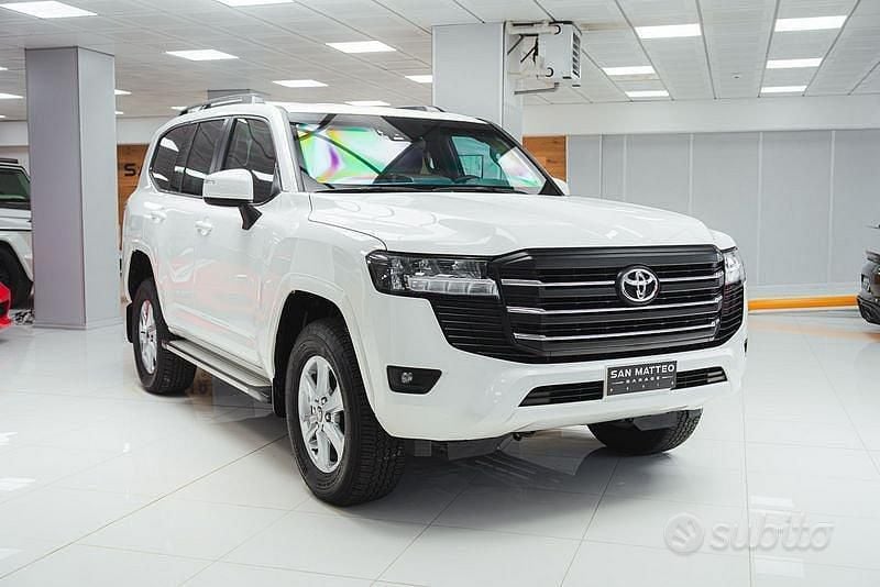Usata Toyota Land Cruiser 585 CV (430 kW) 2025 SUV