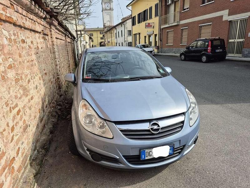 Usata Opel Corsa Enjoy 75 CV (55 kW) 2007 Utilitaria