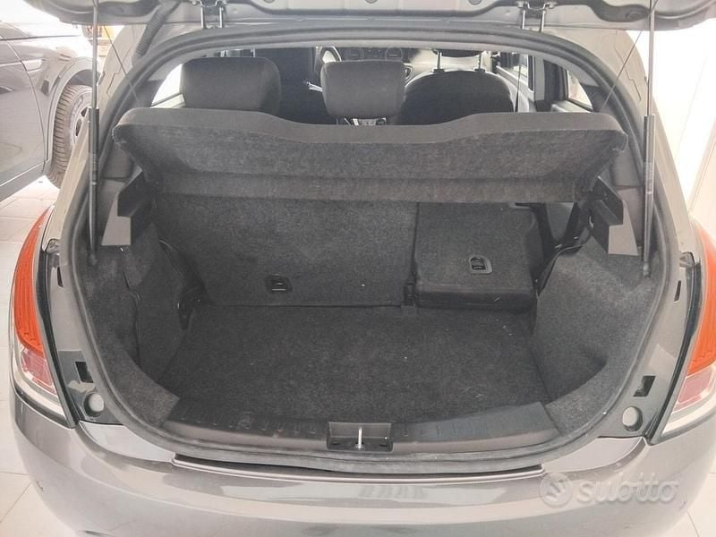 Usata Lancia Ypsilon S 69 CV (50 kW) 2021 Marrone Utilitaria