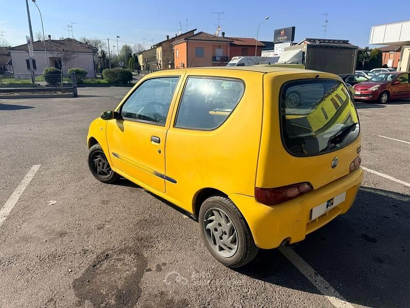 Usata Fiat Seicento 54 CV (39 kW) 1998 Giallo Utilitaria
