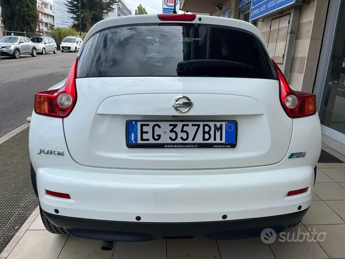 Usata Nissan Juke Tekna 110 CV (80 kW) 2010 Bianco SUV