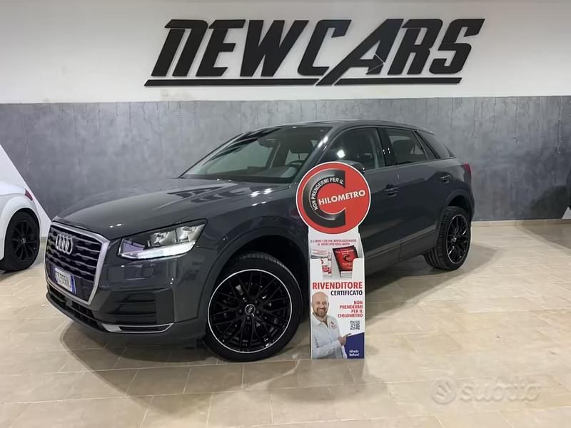 Begagnad Audi Q2 Admired 116 HK (85 kW) 2019 Grå SUV