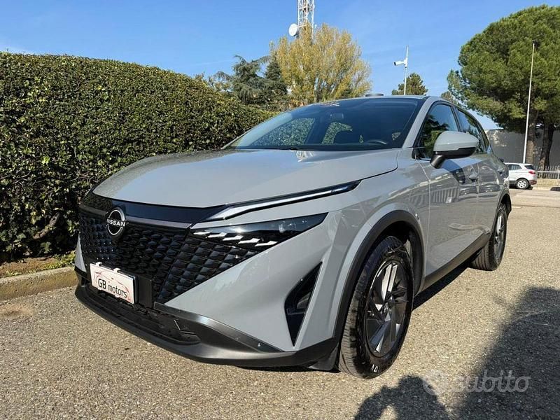 Usata Nissan Qashqai Acenta 158 CV (116 kW) 2025 Grigio SUV