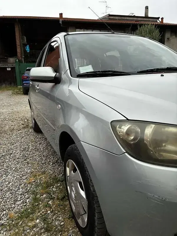 Usata Mazda 3 84 CV (61 kW) 2004 Berlina