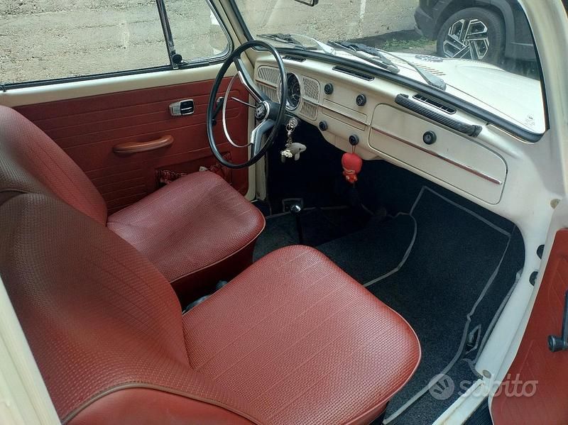 Usata VW Beetle 1960 Utilitaria