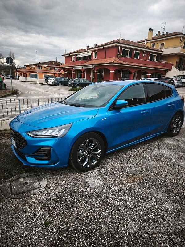 Usata Ford Focus ST-Line X 116 CV (85 kW) 2024 Berlina