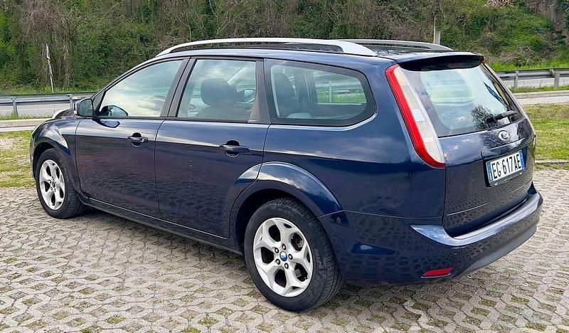 Usata Ford Focus Style 109 CV (80 kW) 2011 Blu/azzurro Station wagon