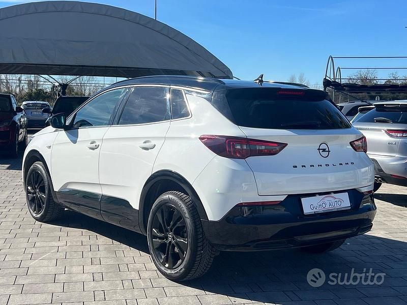 Usata Opel Grandland X GS Line 131 CV (96 kW) 2022 Bianco SUV
