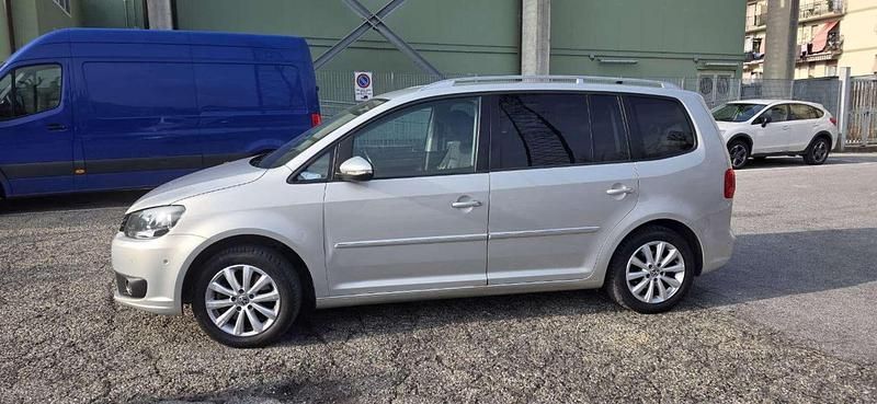 Usata VW Touran Highline 150 CV (110 kW) 2013 Argento Monovolume