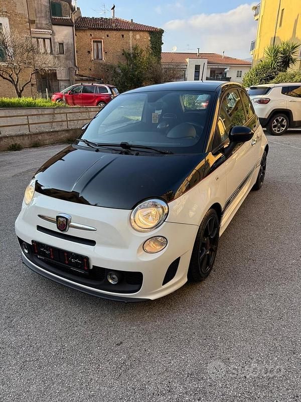 Usata Abarth 500 Custom 140 CV (102 kW) 2013 Nero Berlina