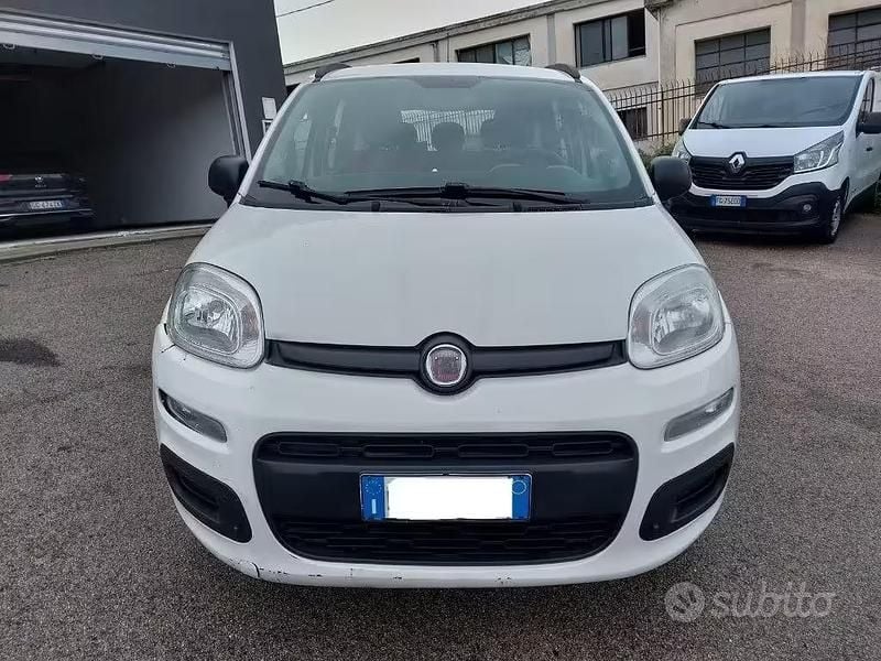 Usata Fiat Panda Easy 69 CV (50 kW) 2012 Bianco Utilitaria