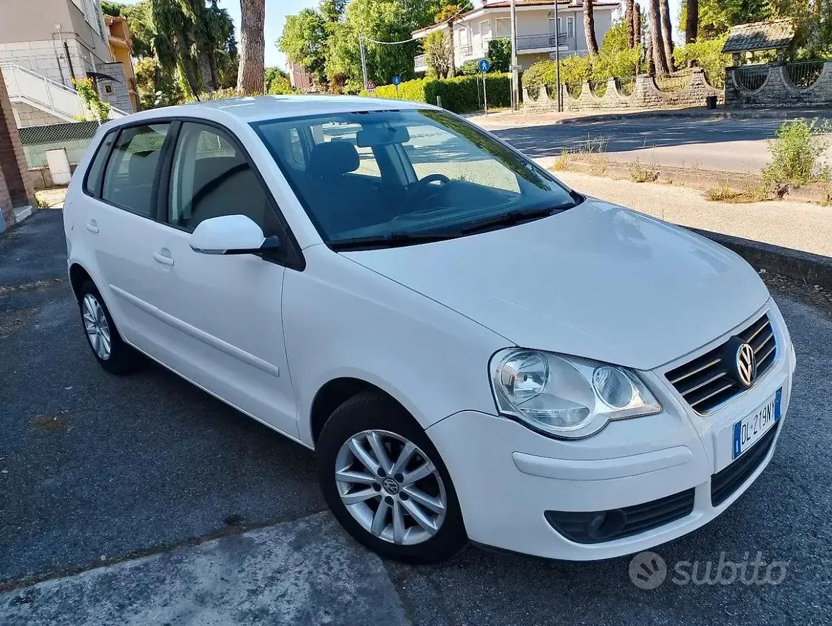 Usata VW Polo 75 CV (55 kW) 2008 Bianco Utilitaria