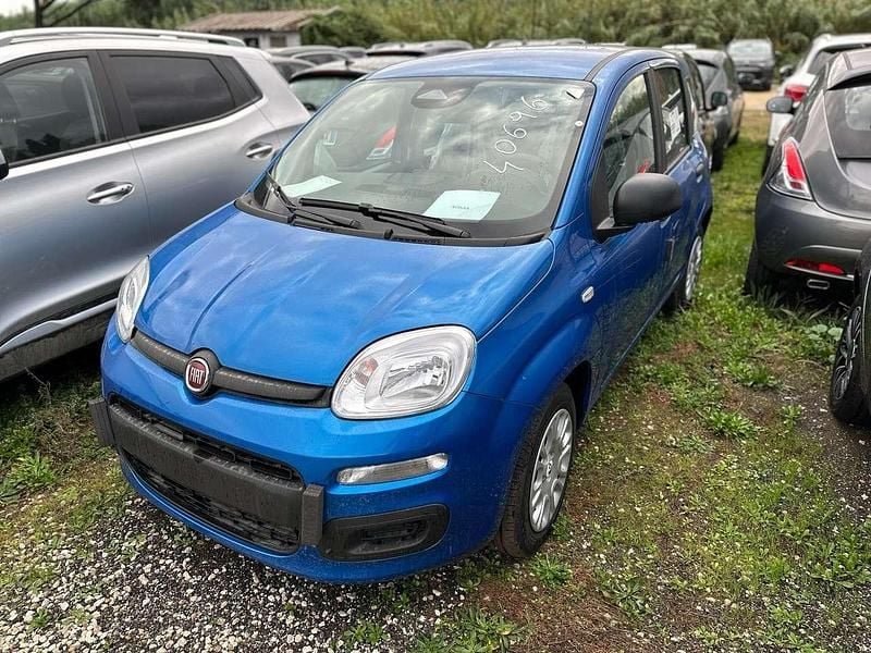 Usata Fiat Panda 69 CV (50 kW) 2025 Blu italia metallizzato Utilitaria