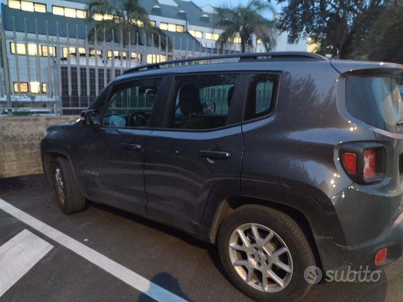 Usata Jeep Renegade 120 CV (88 kW) 2023 Grigio SUV