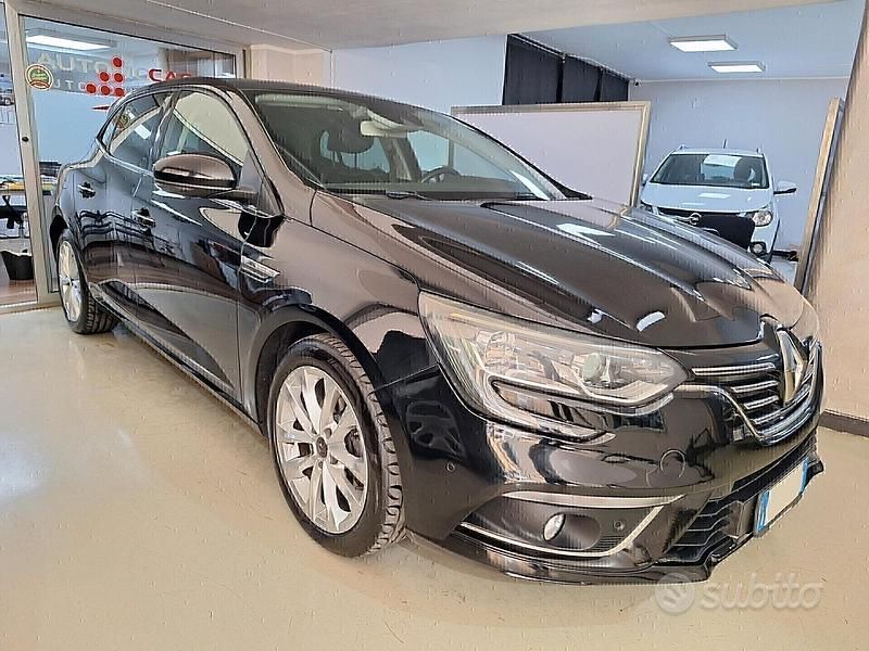Usata Renault Mégane IV Intens 110 CV (80 kW) 2016 Nero Berlina