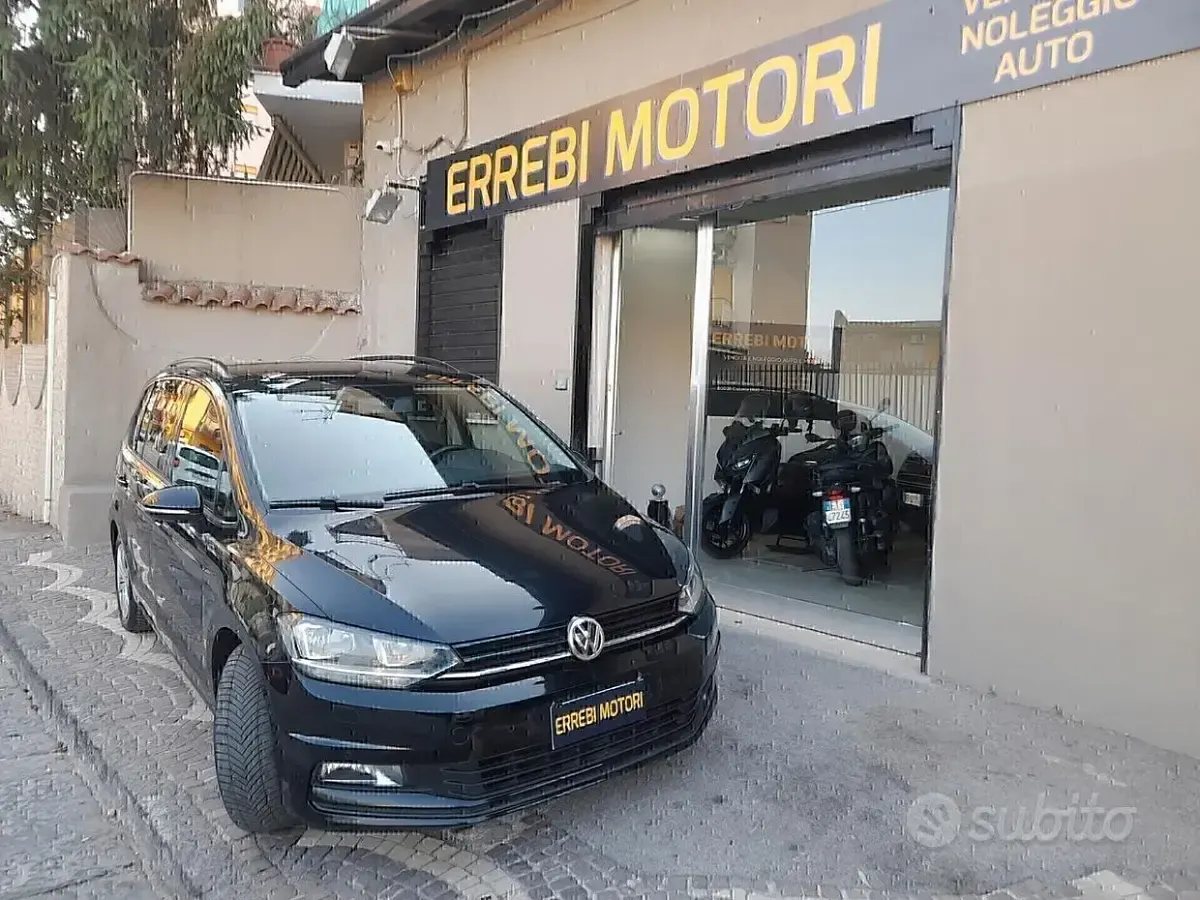 Usata VW Touran 115 CV (84 kW) 2017 Nero Monovolume
