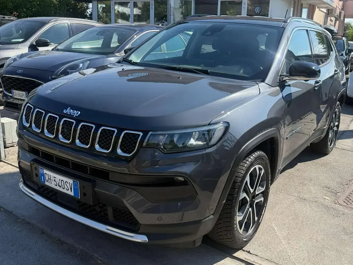Usata Jeep Compass Limited 131 CV (96 kW) 2022 Grigio SUV